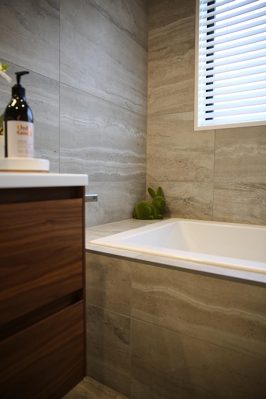 Project Wetroom Christchurch Tiled Bath